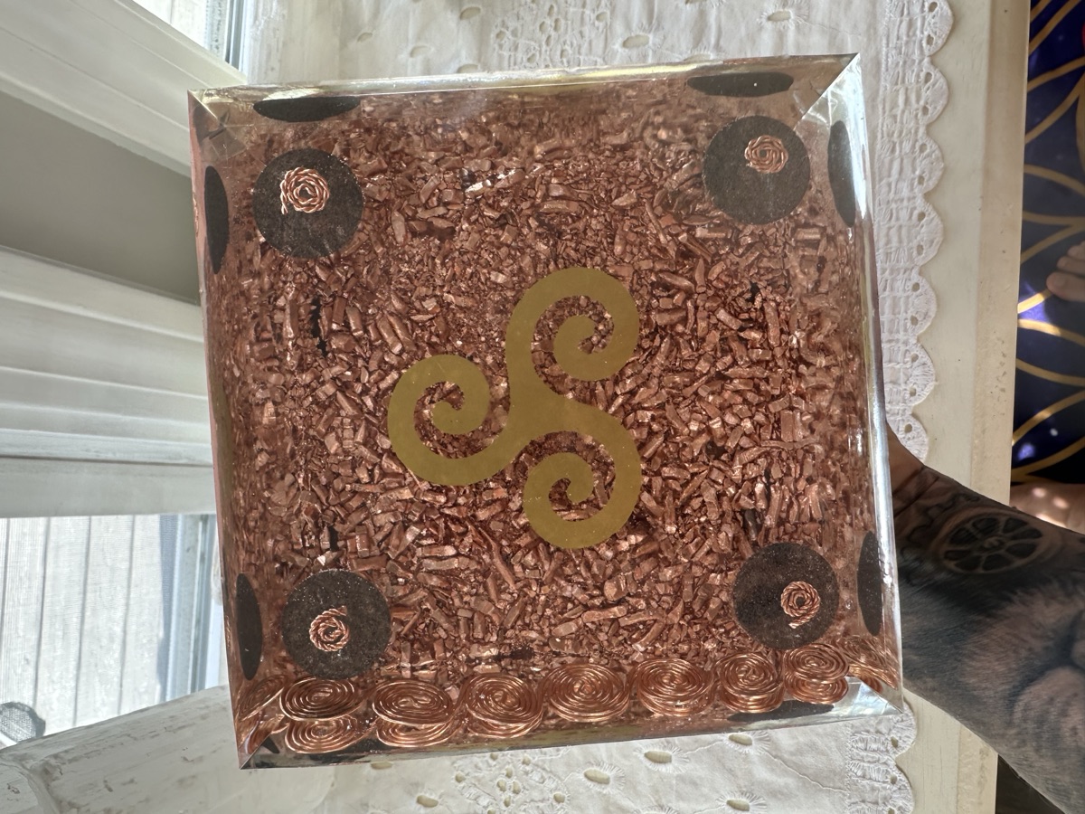 7 Spiral pyramid base showing copper spirals